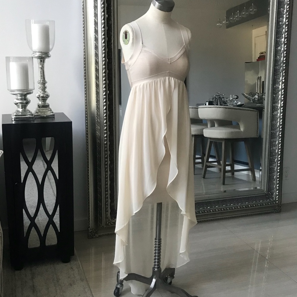 Bebe Flow Skirt Ivory / Beige Bandage Dress